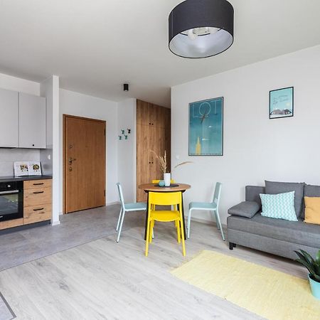 Apartamento Superapart Sierakowskiego 4 Varsovia Exterior foto