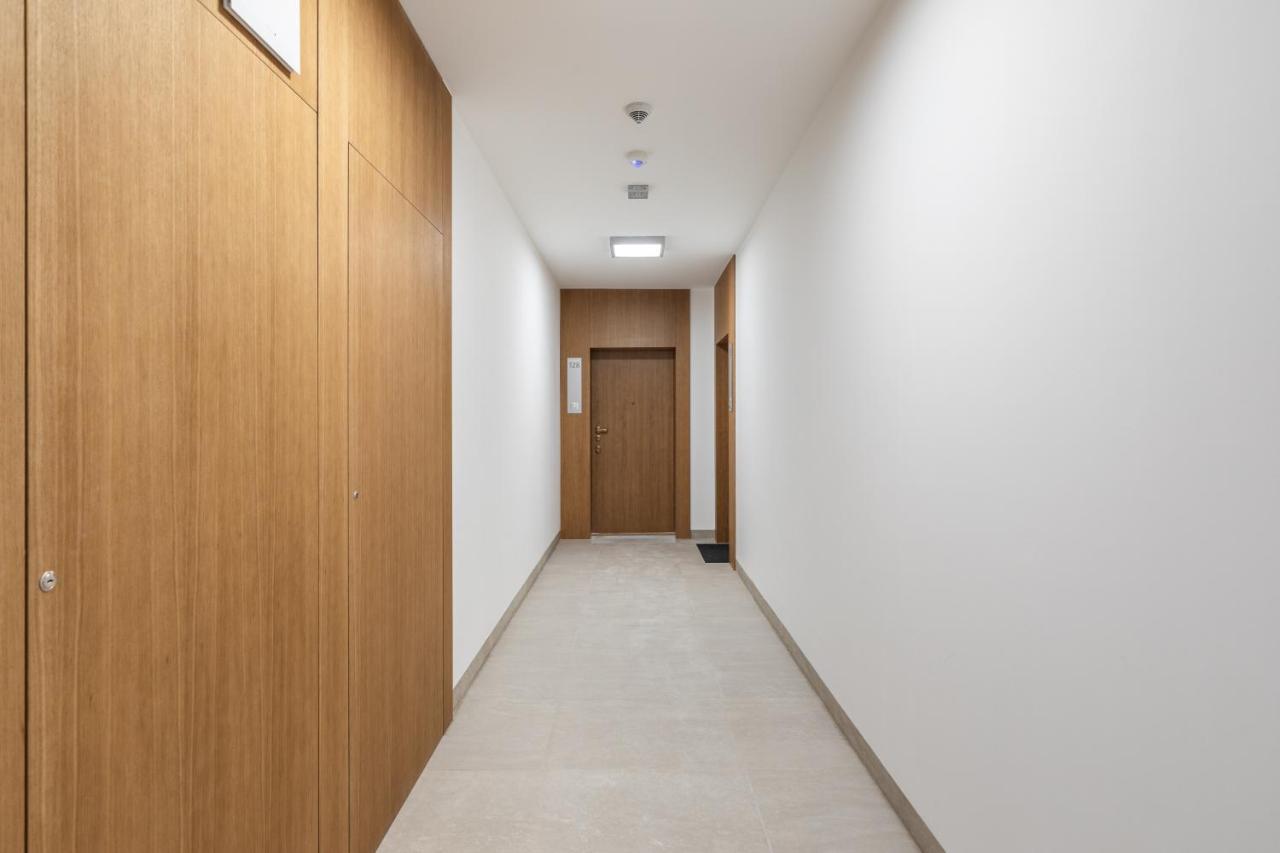 Apartamento Superapart Sierakowskiego 4 Varsovia Exterior foto
